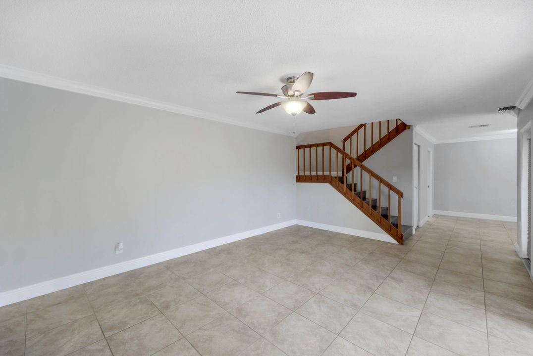 1501 Park Meadows Dr #3, Fort Myers, FL 33907