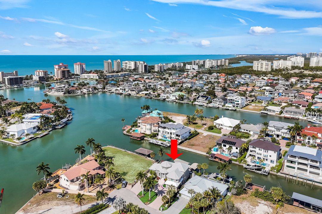 375 Germain Ave, Naples, FL 34108