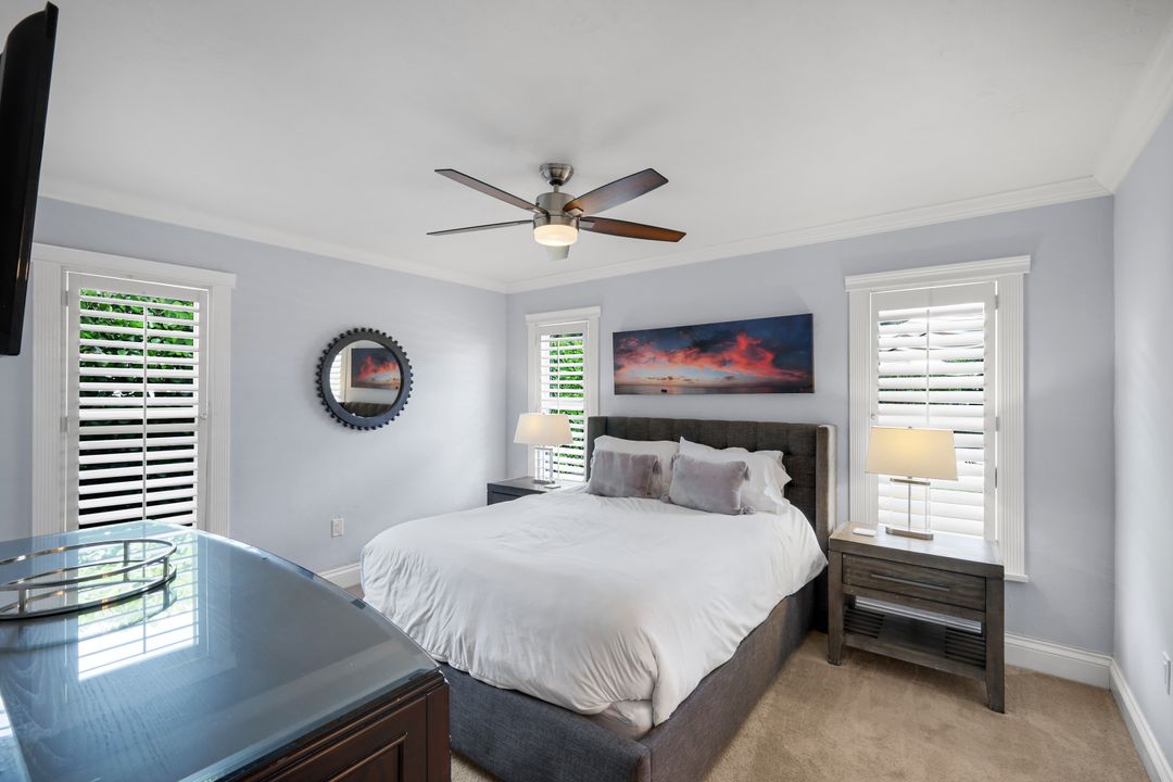 841 107th Ave N, Naples, FL 34108