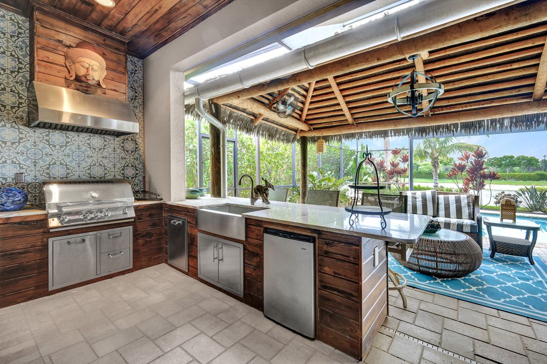 9784 Nickel Ridge Cir, Naples, FL 34120