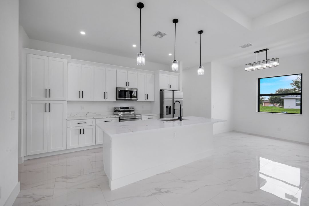 3005 Ida Ave S, Lehigh Acres, FL 33976