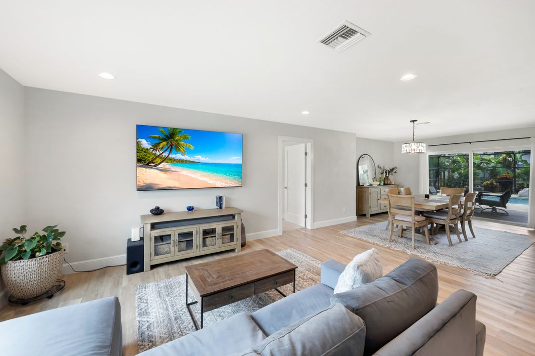 27120 Edenbridge Ct, Bonita Springs, FL 34135