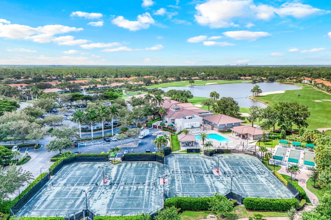 9331 Spring Run Blvd, Bonita Springs, FL 34135