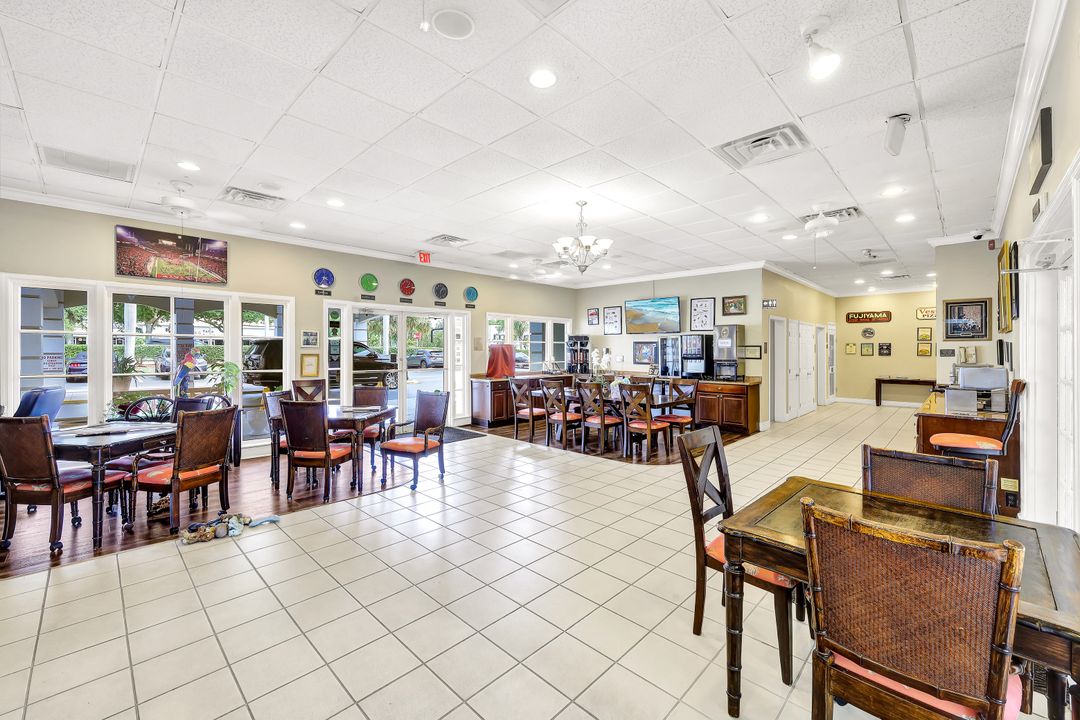 2555 Tamiami Trail N #263, Naples, FL 34103