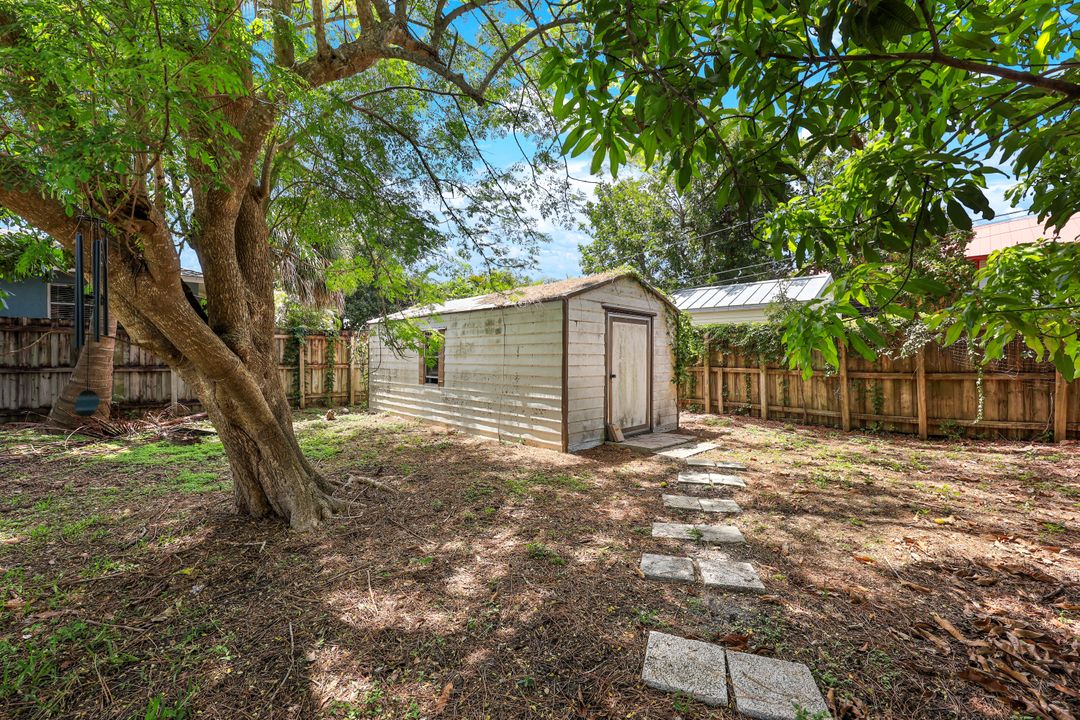9863 Kentucky St, Bonita Springs, FL 34135