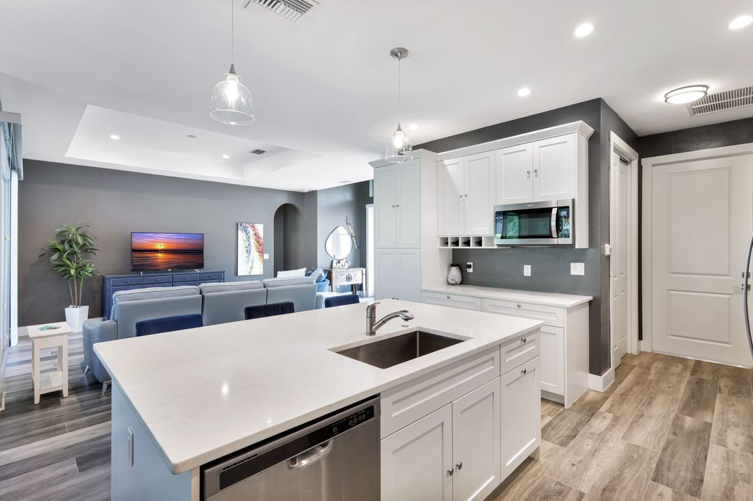 2801 NW 15th St, Cape Coral, FL 33993