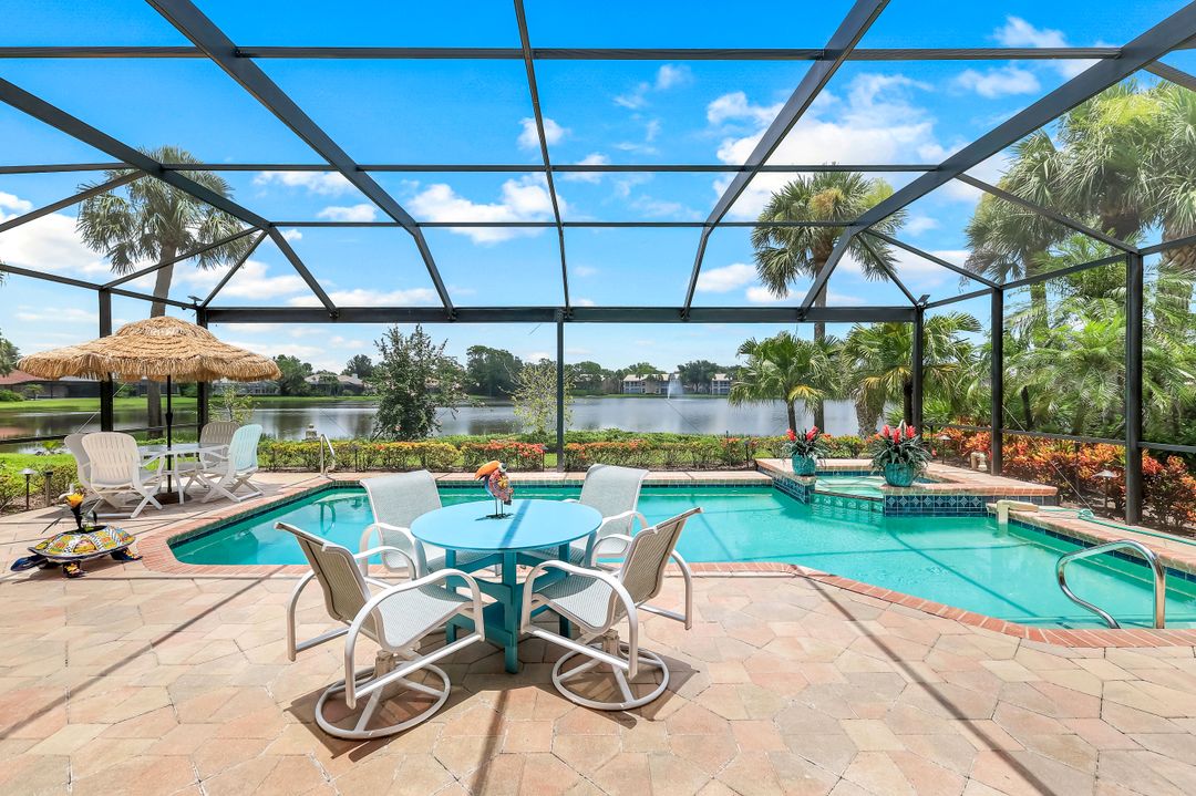 3760 Lakemont Dr, Bonita Springs, FL 34134