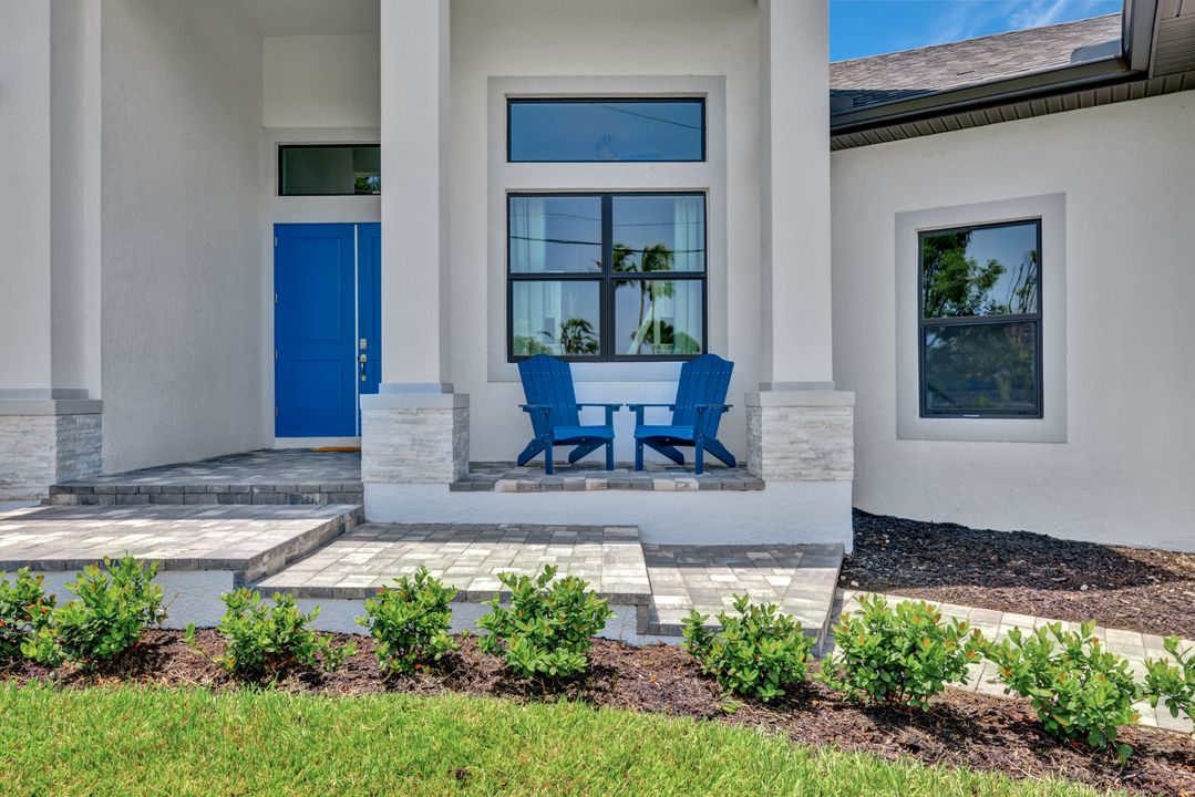 1617 El Dorado Pkwy W, Cape Coral, FL 33914