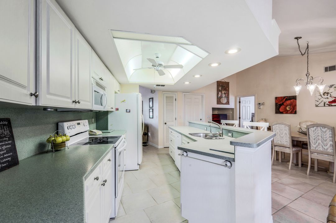 9822 Red Reef Ct, Fort Myers, FL 33919