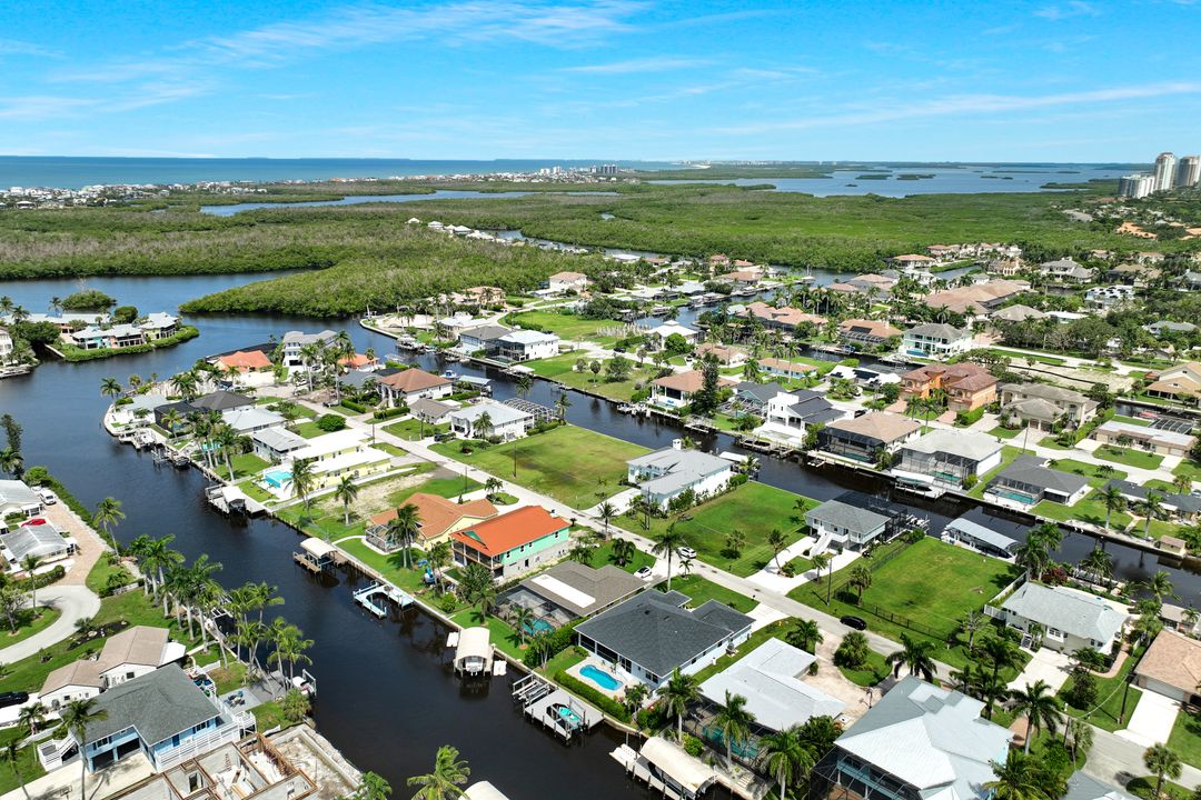 4837 Regal Dr, Bonita Springs, FL 34134
