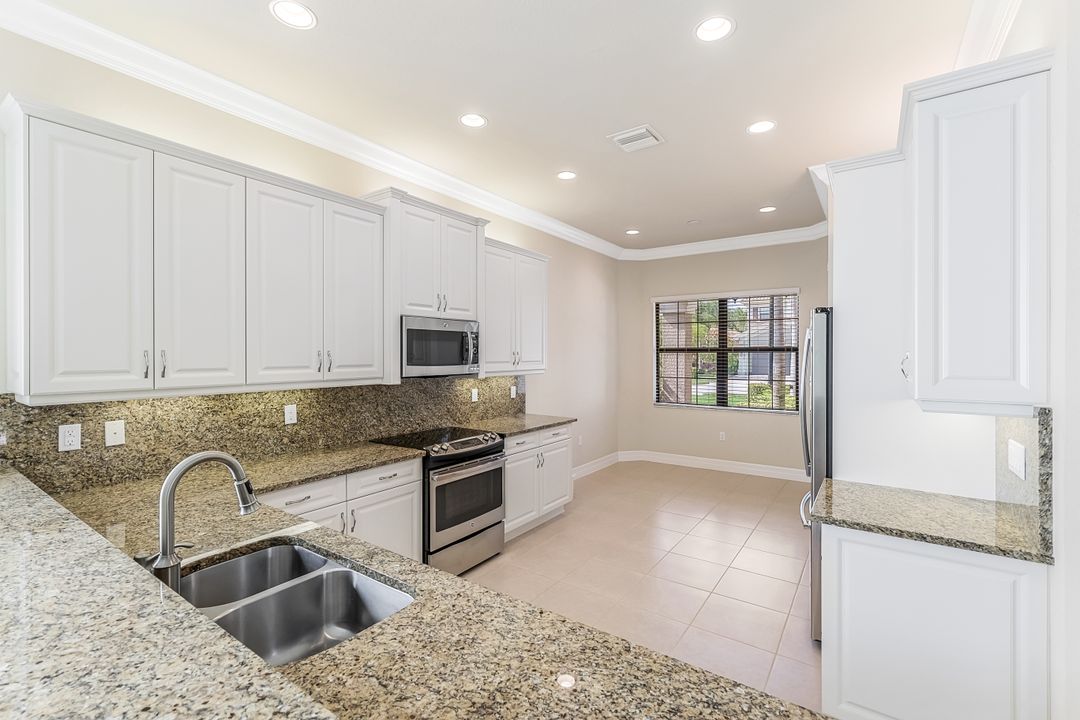 13644 Mandarin Cir, Naples, FL 34109