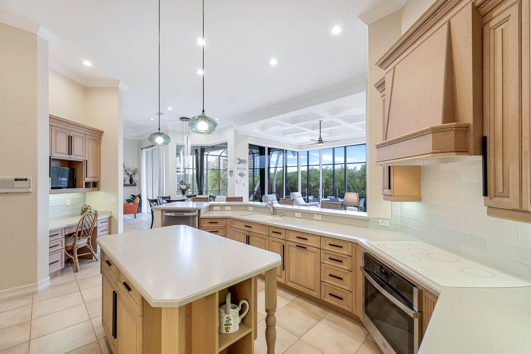 458 Spinnaker Dr, Marco Island, FL 34145