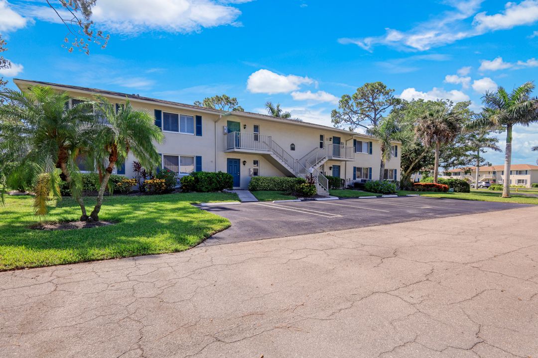 232 Memory Ln #4, Naples, FL 34112