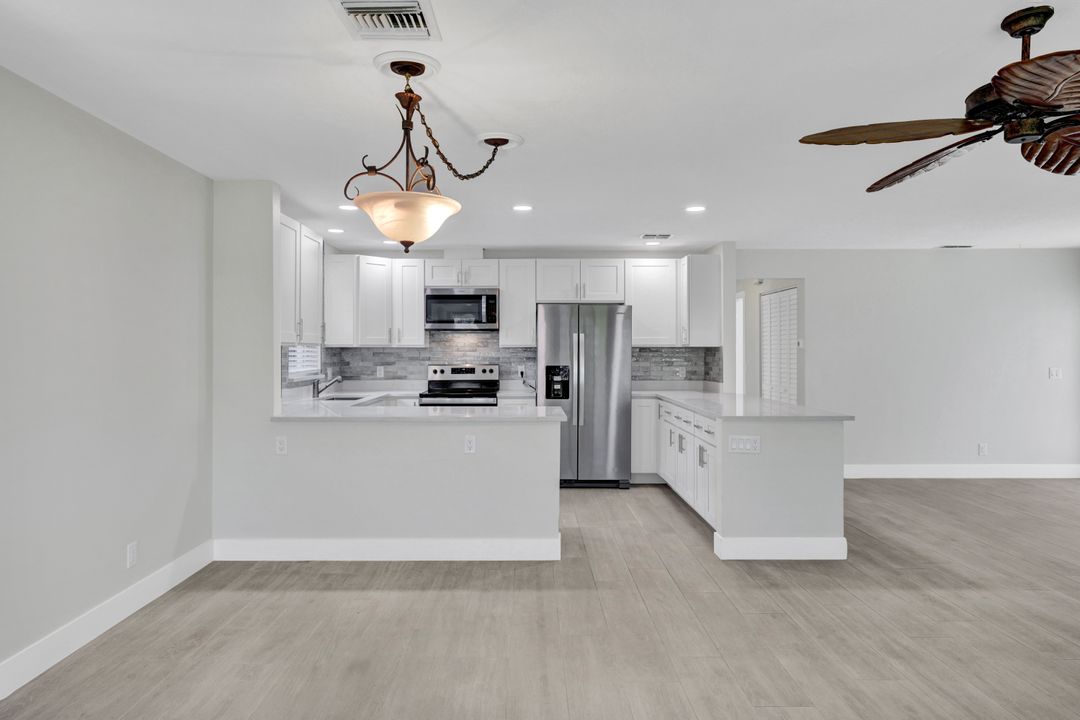 265 Georgetown Blvd, Naples, FL 34102