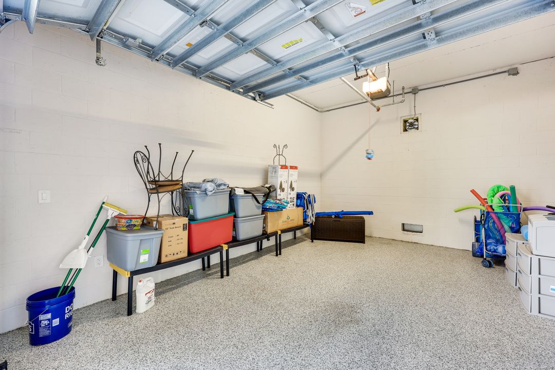 164 Indies Dr E #203, Naples, FL 34114