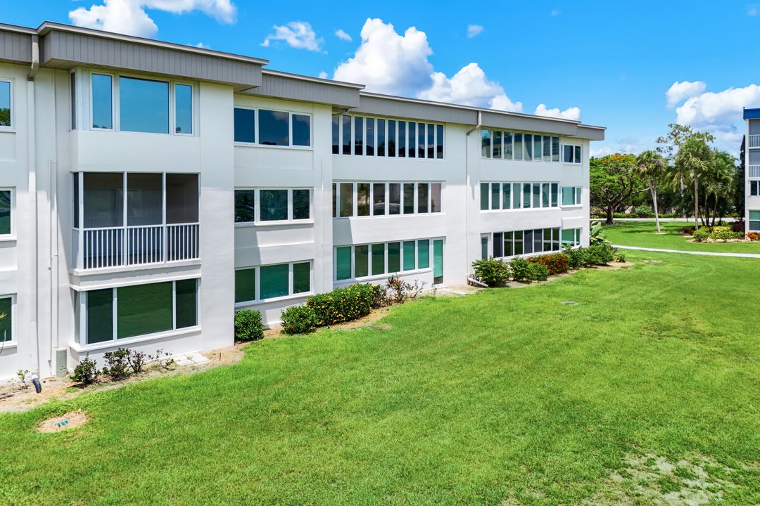 6102 Augusta Dr #307, Fort Myers, FL 33907