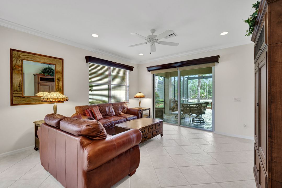 9359 Trieste Dr, Fort Myers, FL 33913