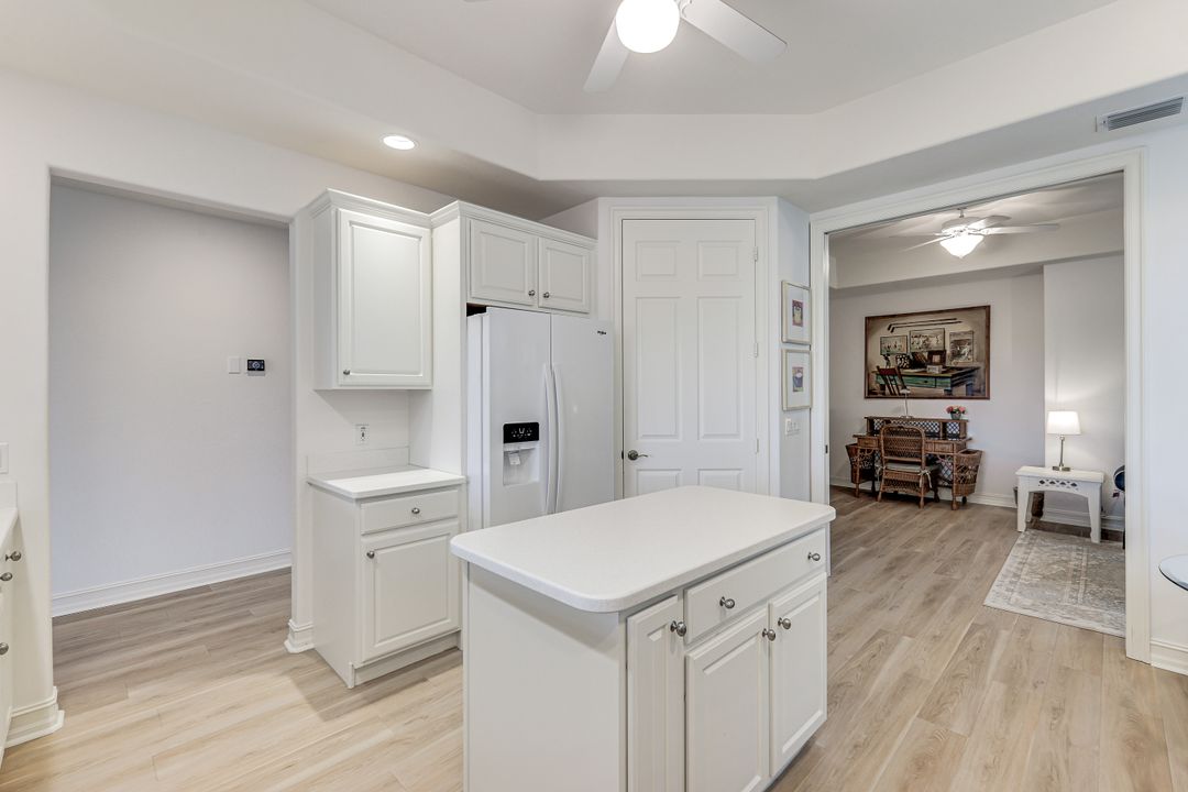 6029 Trophy Dr #301, Naples, FL 34110