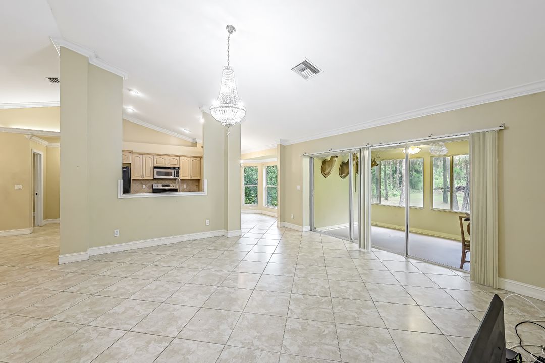 111 2nd St SE, Naples, FL 34117