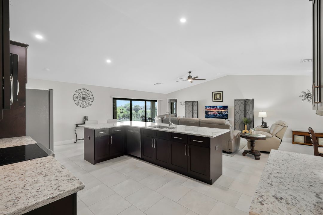 2519 NE 5th Pl, Cape Coral, FL 33909