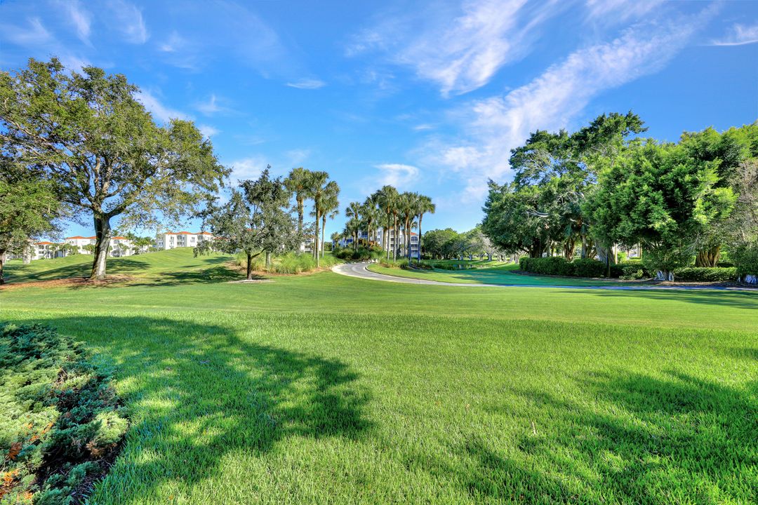 1769 Ivy Pointe Ct, Naples, FL 34109