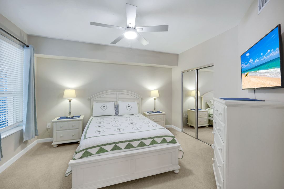 300 Dunes Blvd #203, Naples, FL 34110