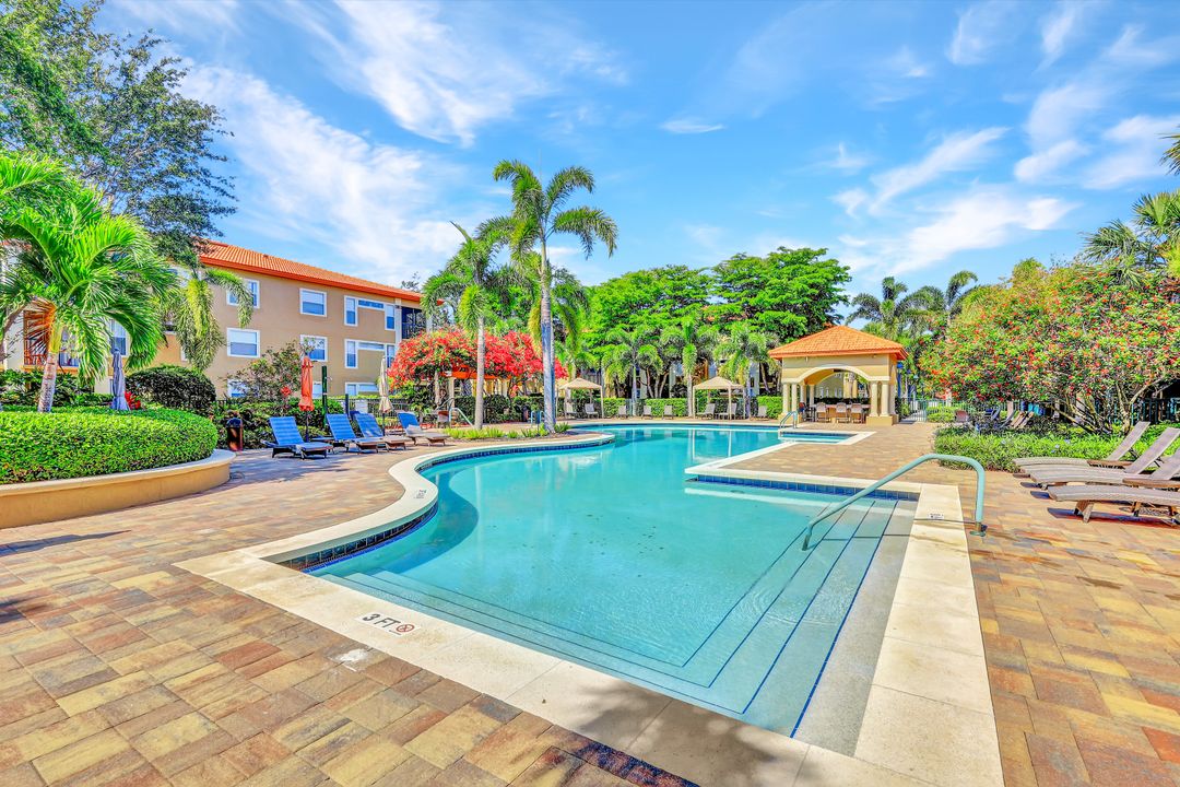 8950 Colonnades Ct E #834, Bonita Springs, FL 34135