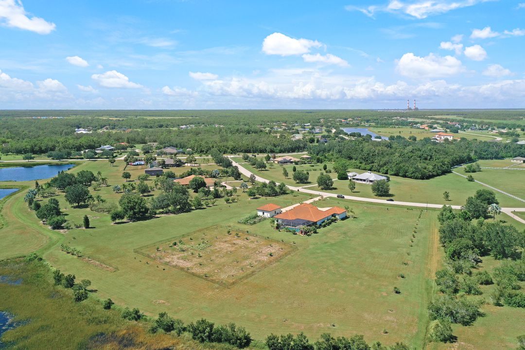 18015 Coyote Creek Ct, Parrish, FL 34219