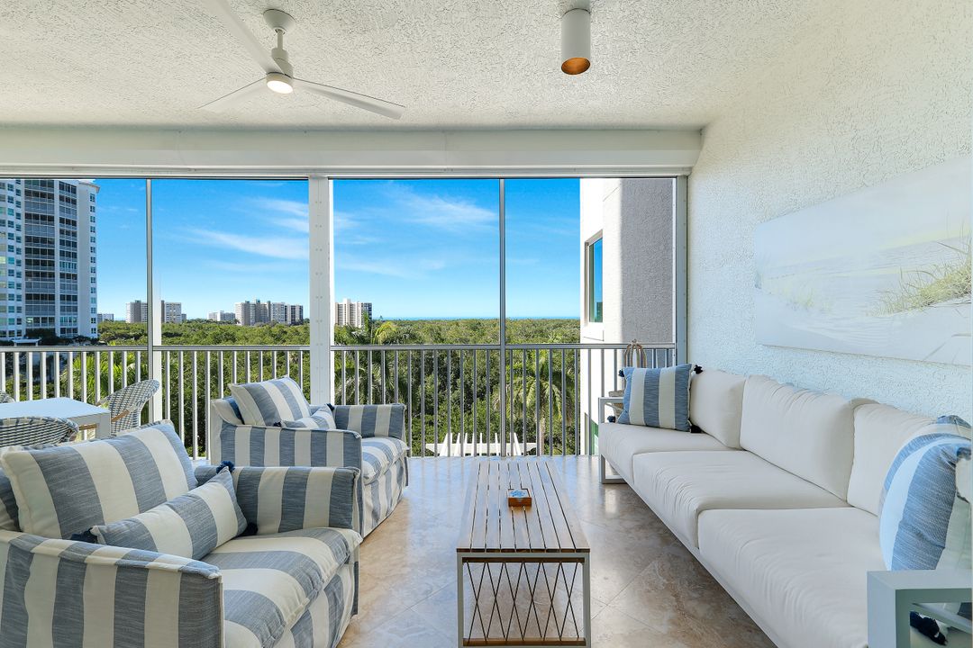 265 Indies Way #502, Naples, FL 34110