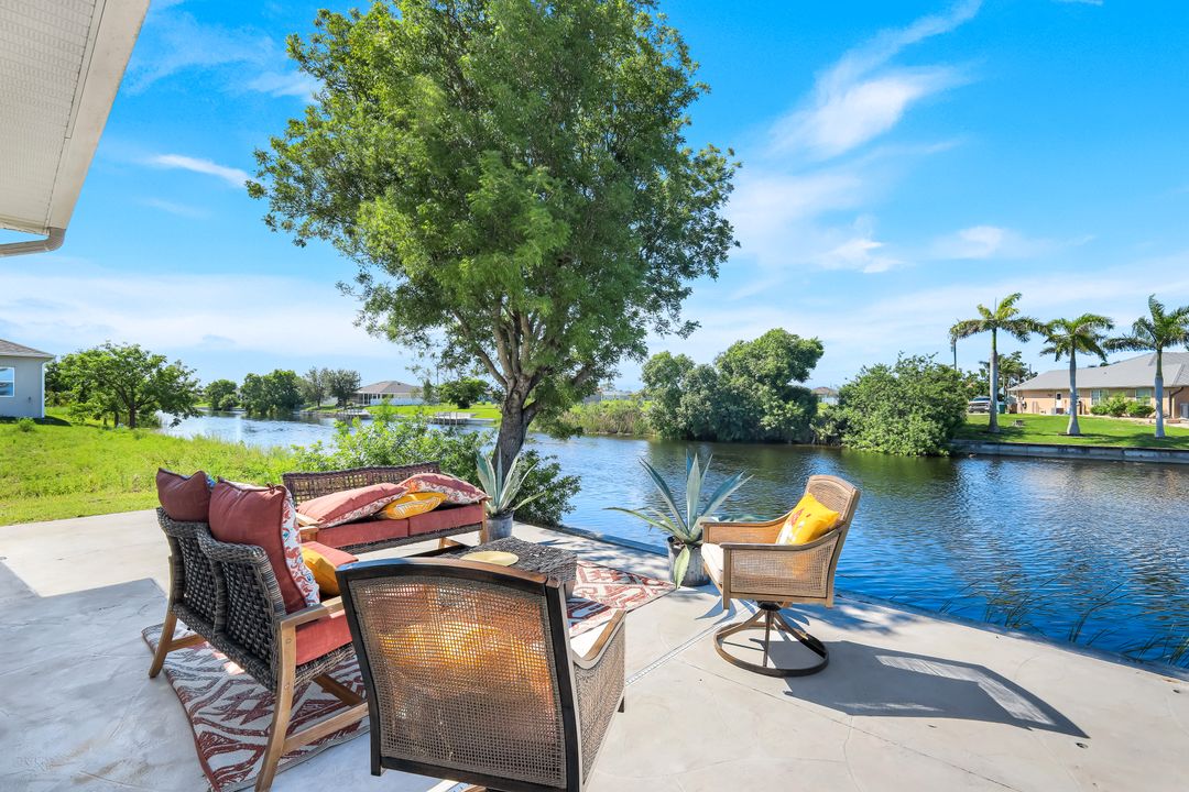 1206 NW 18th Terrace, Cape Coral, FL 33993