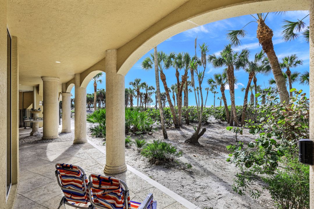 7425 Bay Colony Dr, Naples, FL 34108