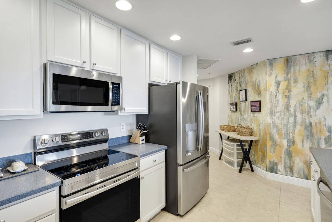 5781 Cape Harbour Dr  #1108, Cape Coral, FL 33914