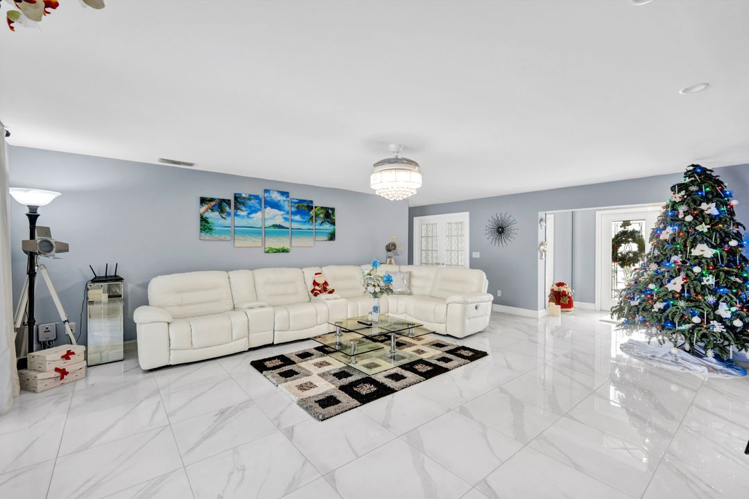 1709 SE 44th Terrace, Cape Coral, FL 33904