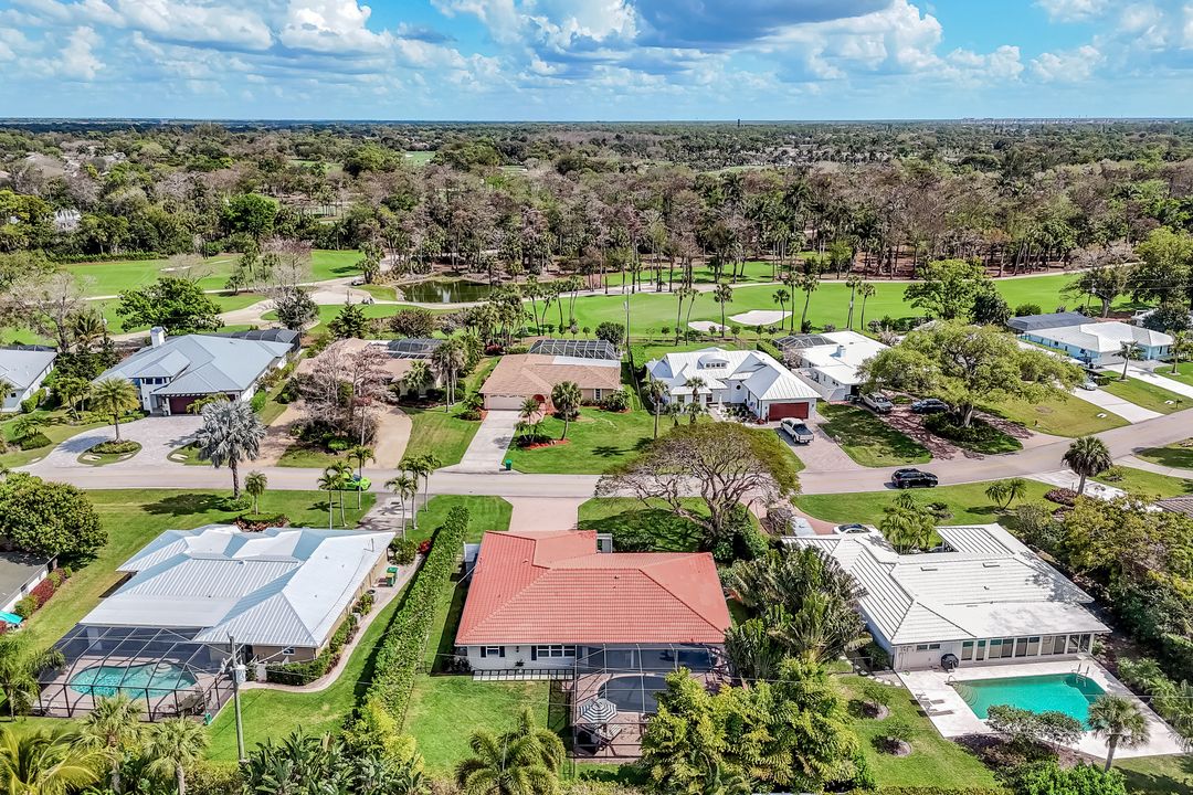 87 Burning Tree Dr, Naples, FL 34105