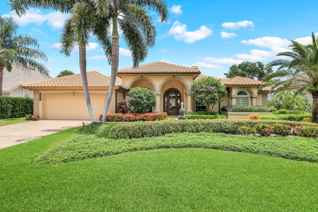 3760 Lakemont Dr, Bonita Springs, FL 34134