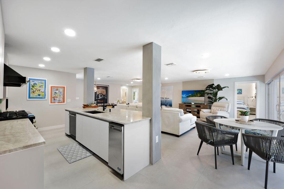 380 Rookery Ct, Marco Island, FL 34145