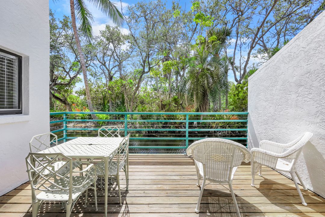 2182 Anchorage Ln  #A, Naples, FL 34104