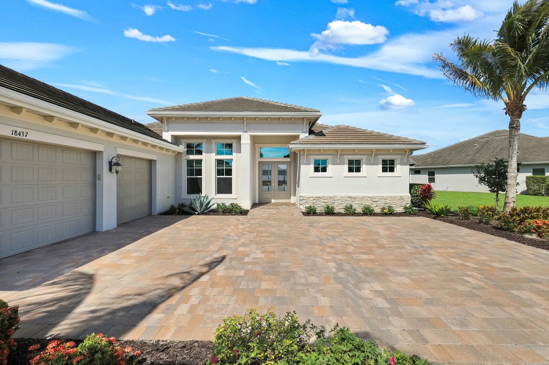18437 WildBlue Blvd, Fort Myers, FL 33913