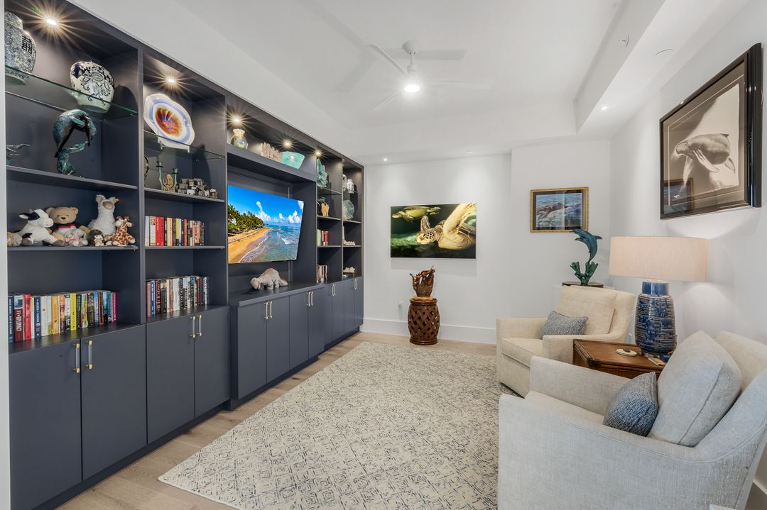 1125 Central Ave #571, Naples, FL 34102
