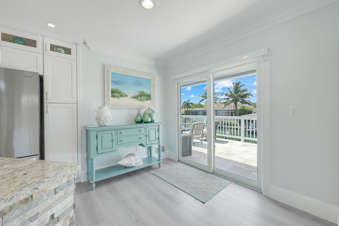 544 Seagrape Dr, Marco Island, FL 34145
