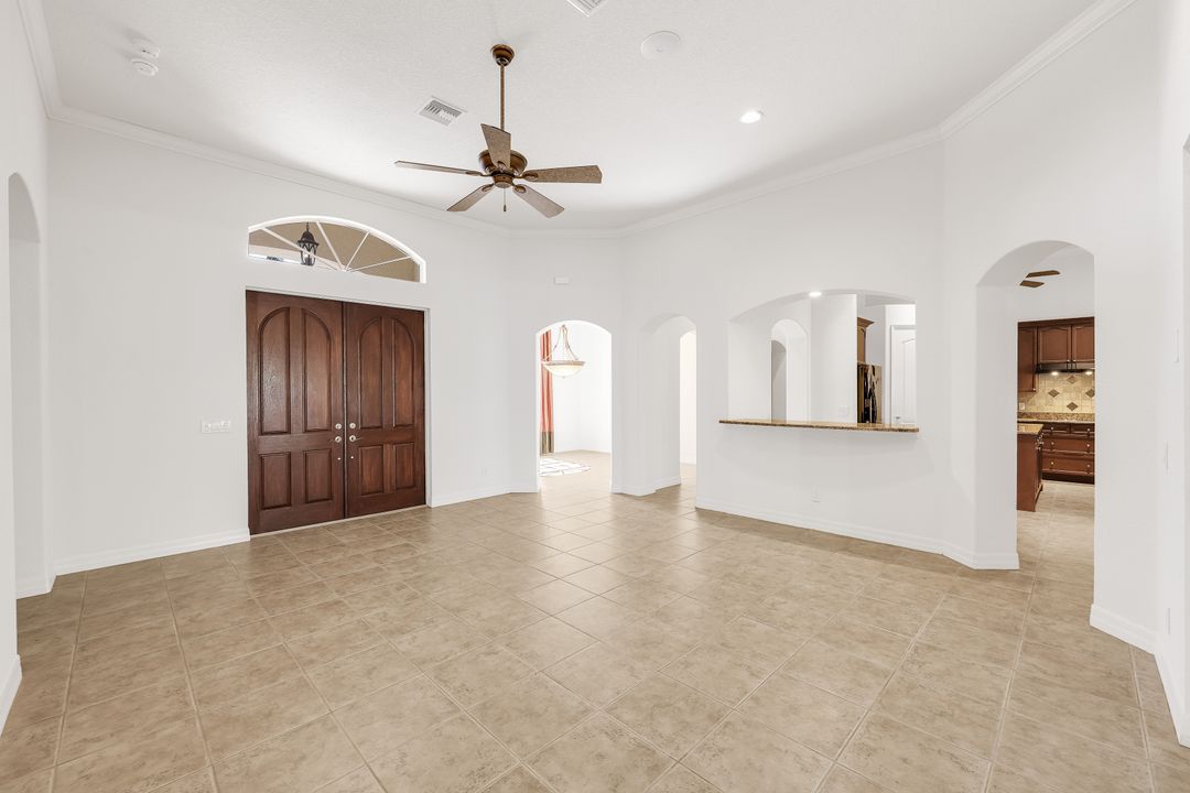 1817 Lagoon Ln, Cape Coral, FL 33914