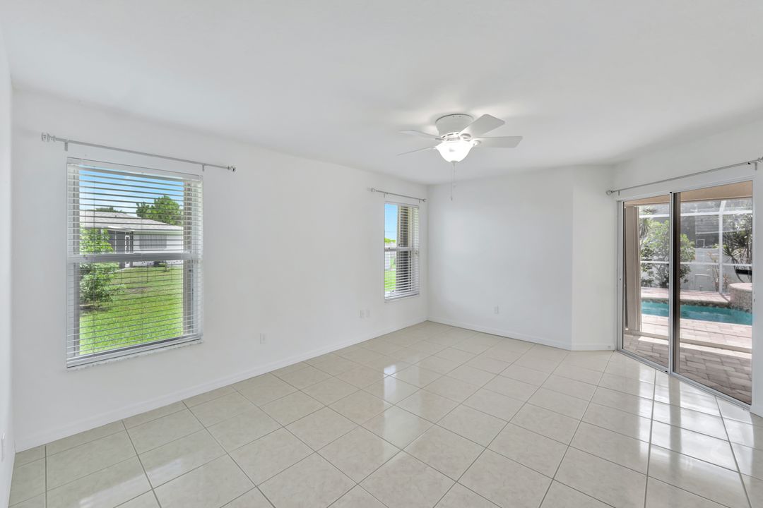 4327 SW 19th Ave, Cape Coral, FL 33914