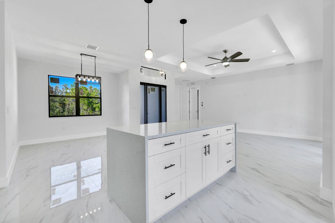 2002 East 10th Street, Lehigh Acres, FL 33936