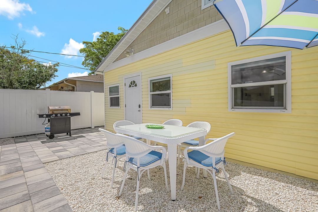 603 108th Ave N, Naples, FL 34108