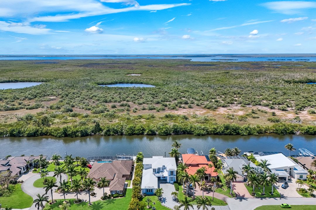 2826 SW 44th Terrace, Cape Coral, FL 33914