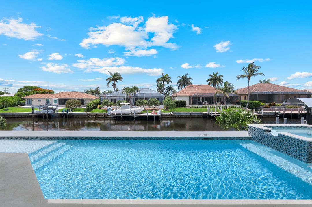 488 Capri Ct, Marco Island, FL 34145