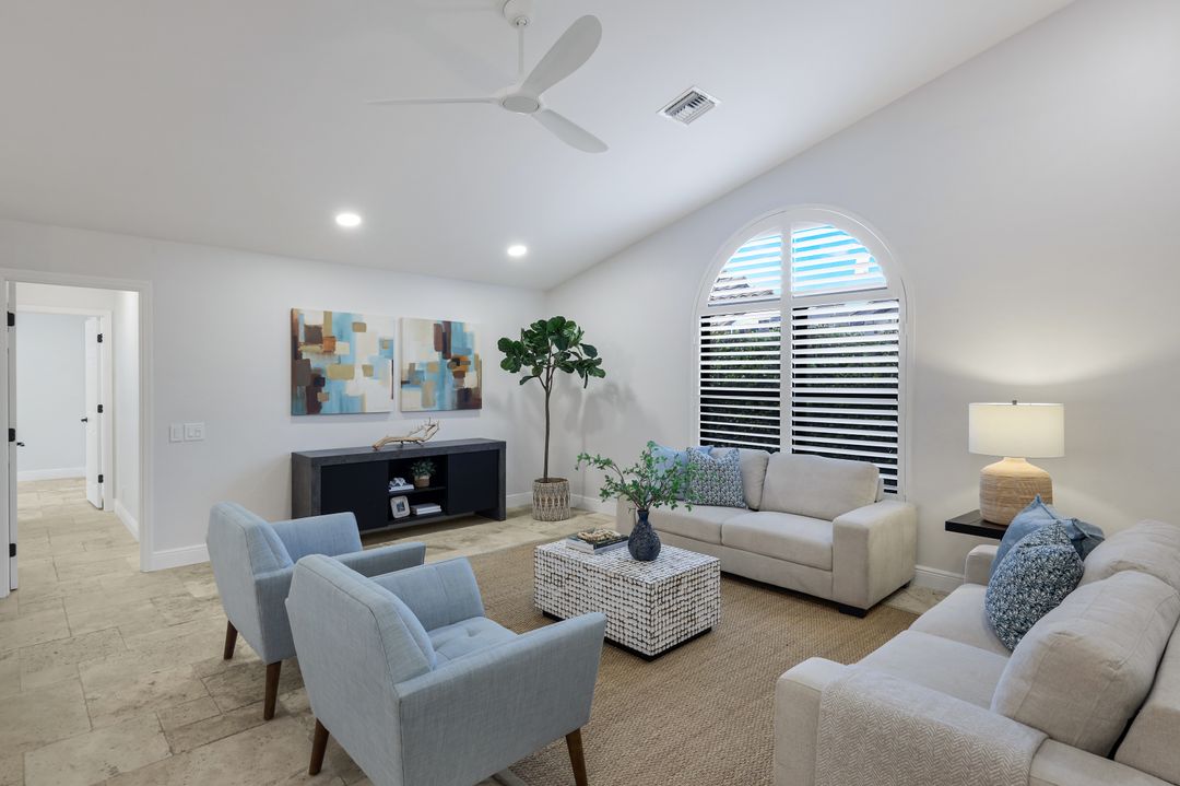 235 Silverado Dr, Naples, FL 34119