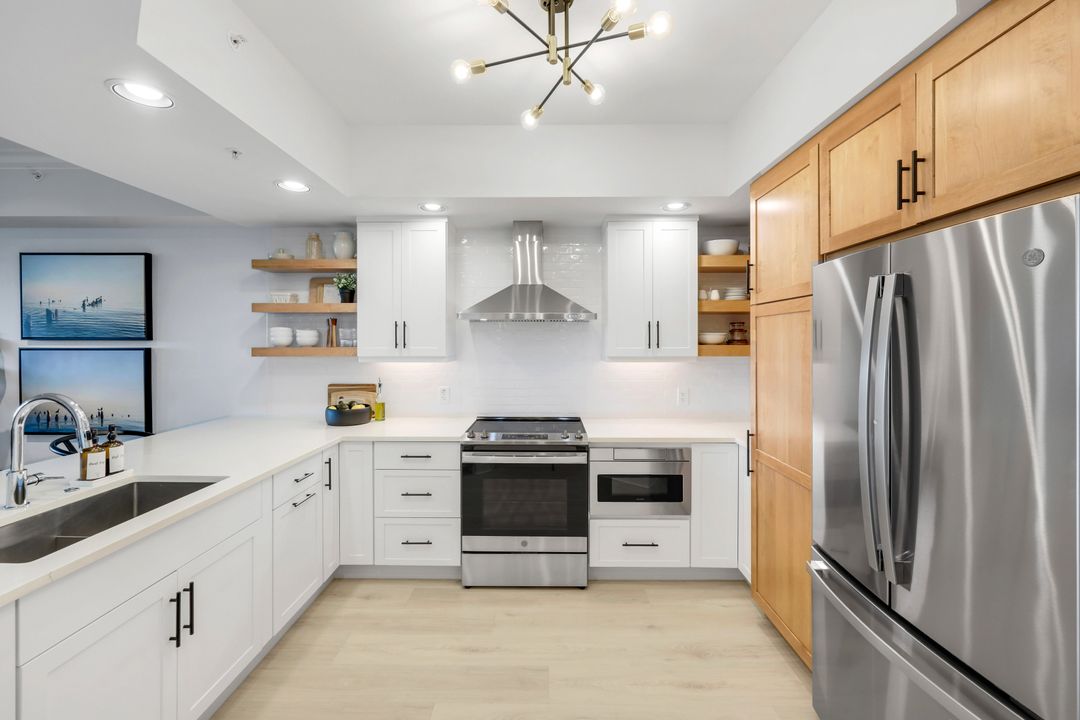 325 Dunes Blvd #604, Naples, FL 34110