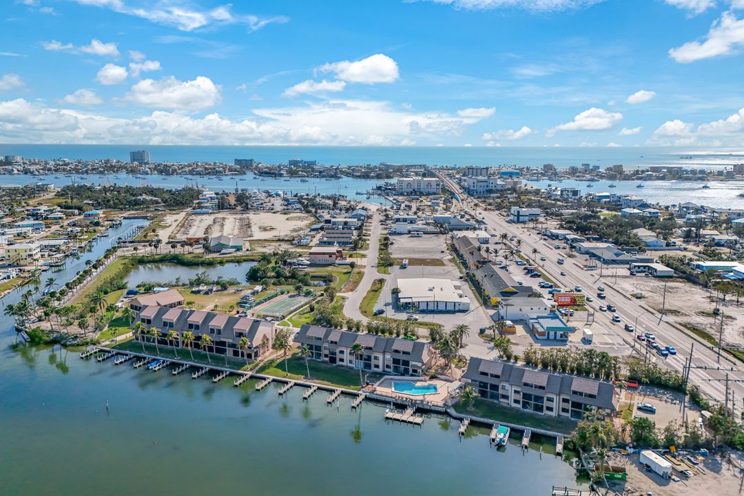 896 Buttonwood Dr #107, Fort Myers Beach, FL 33931