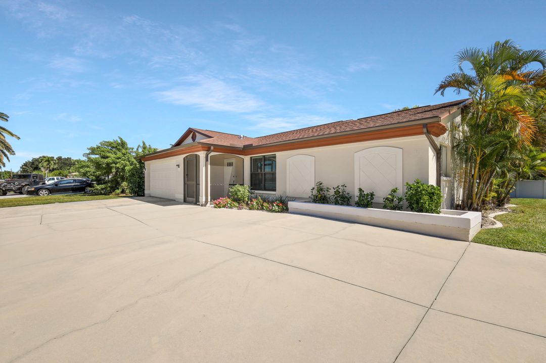 4131 SW 1st Pl, Cape Coral, FL 33914